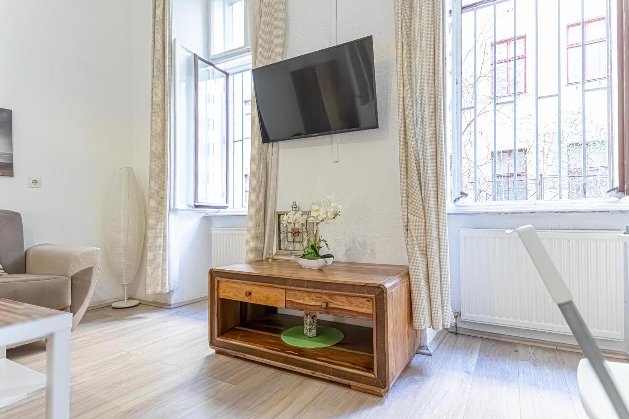 Chic Apartment- Suitable For Longstays Near Matzleinsforferplatz Vídeň Exteriér fotografie