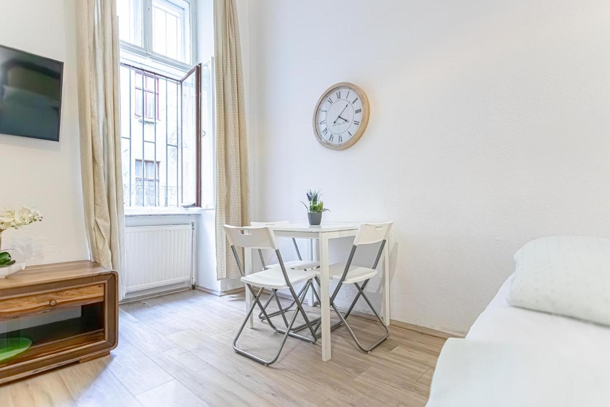 Chic Apartment- Suitable For Longstays Near Matzleinsforferplatz Vídeň Exteriér fotografie
