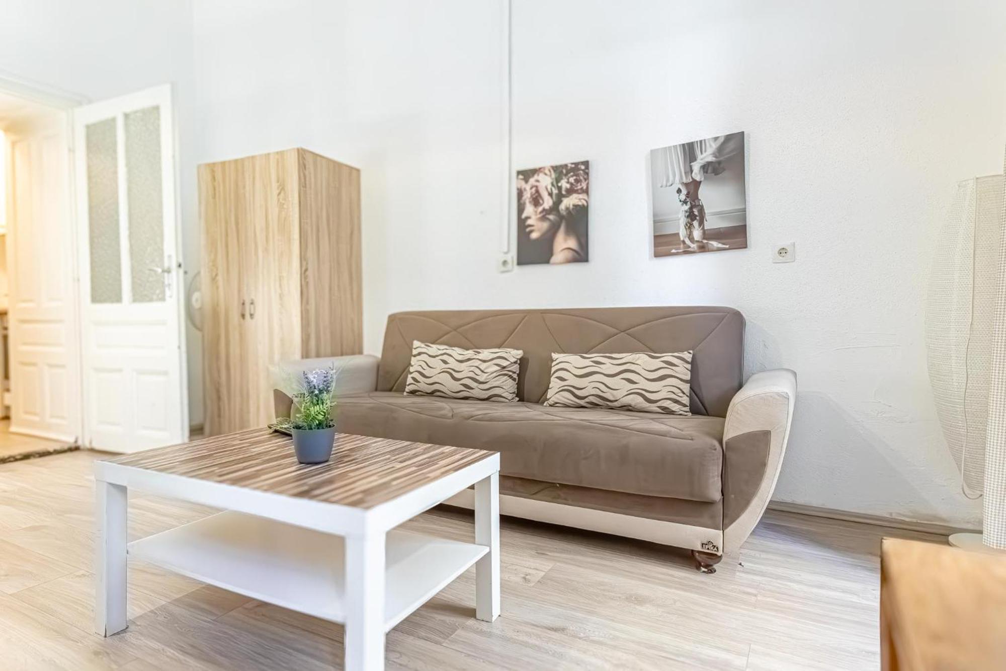 Chic Apartment- Suitable For Longstays Near Matzleinsforferplatz Vídeň Exteriér fotografie